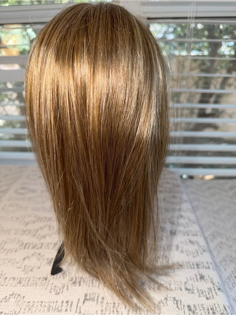Henry Margu Light Ash Brown with gold blonde highlights 24H18 Topper